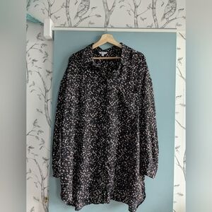 Black and White Patterned Blouse